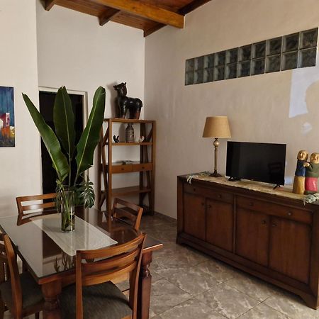 Bonpland Departamentos Apartment Puerto Iguazu Exterior photo